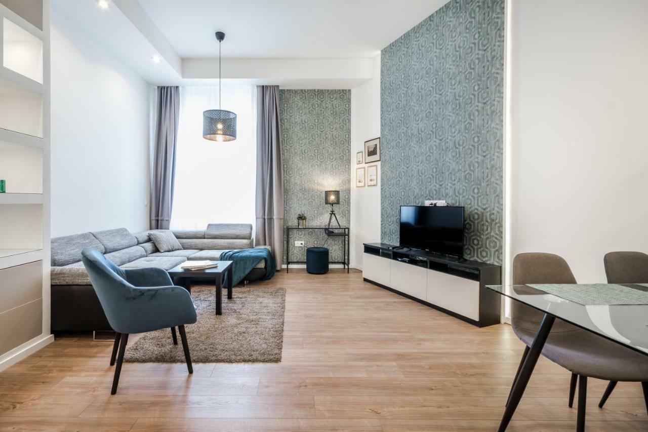 Bpr Thrill Design Home With A/C Budapest Kültér fotó