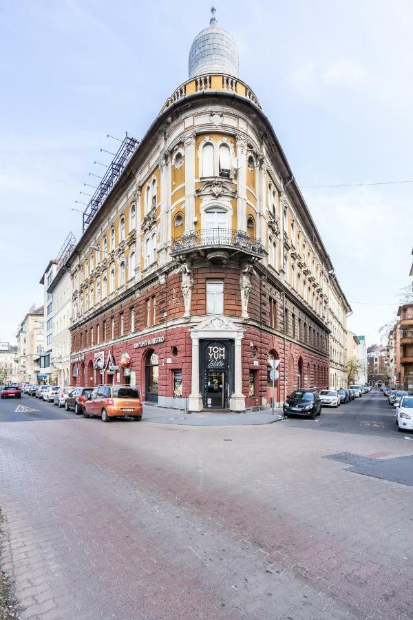 Bpr Thrill Design Home With A/C Budapest Kültér fotó